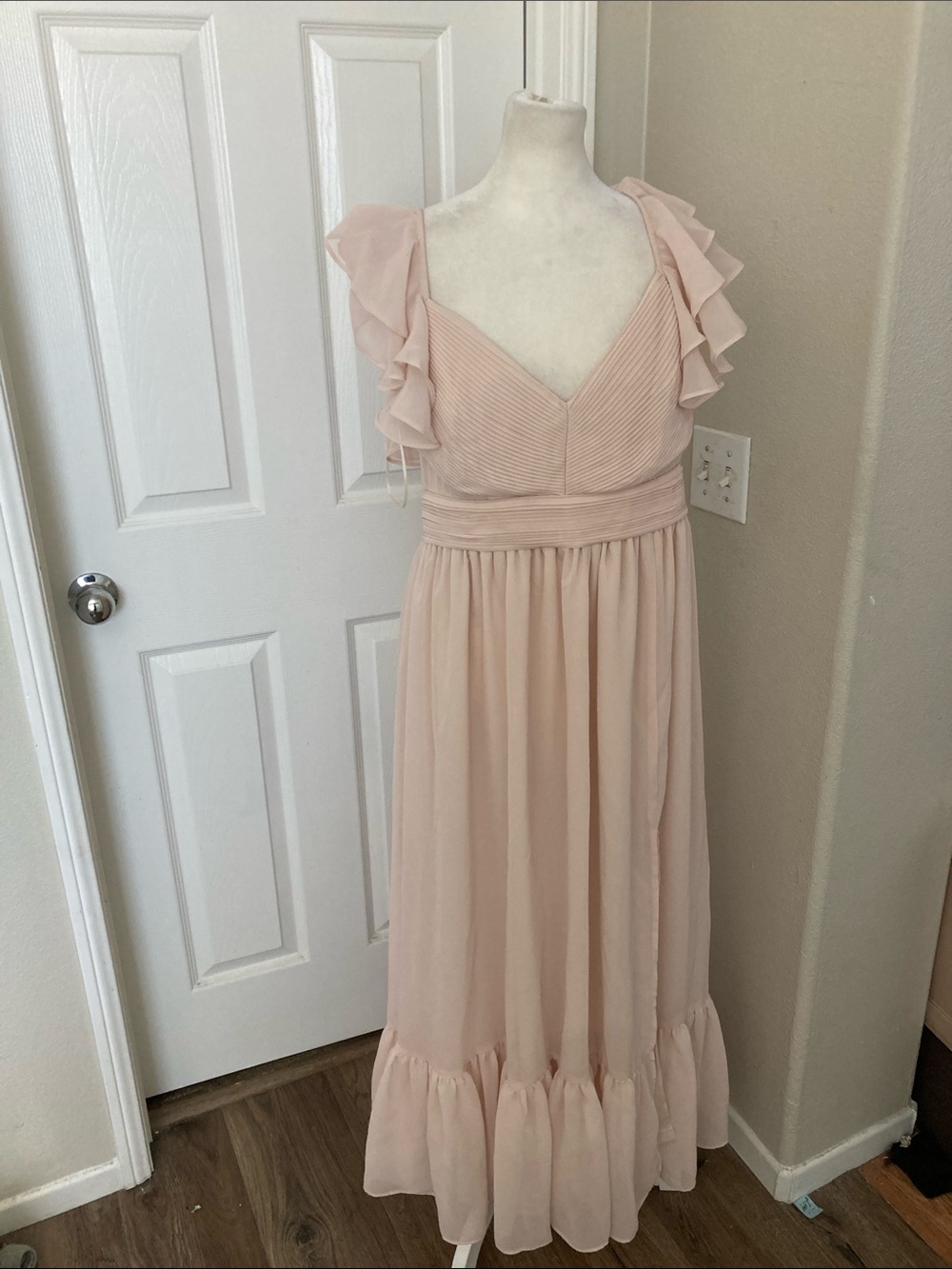 Birdy Gray Champagne Ruffled Maxi Dress Sz L - Picture 2 of 7